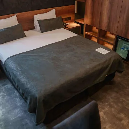 Sennacity 3*