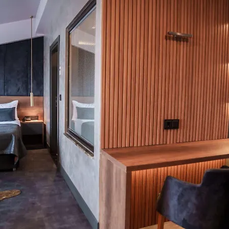 Hotel Sennacity 3*